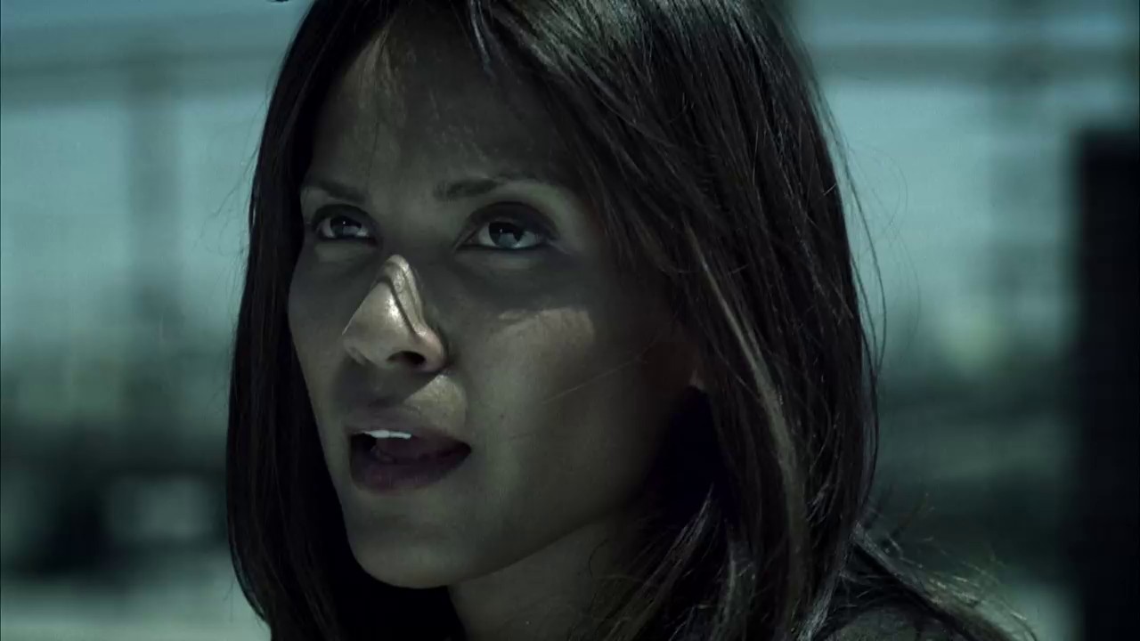 Zombie Apocalypse (2011) WEB-DL Hindi 720p AVC AAC 2.0.mkv.0004